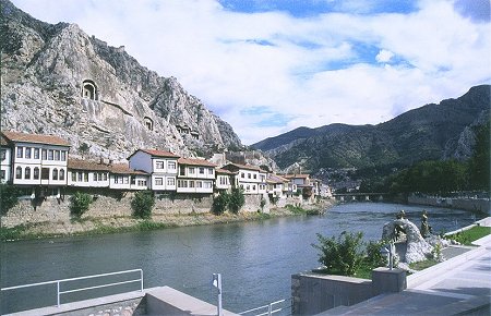 Waterkant in Amasya